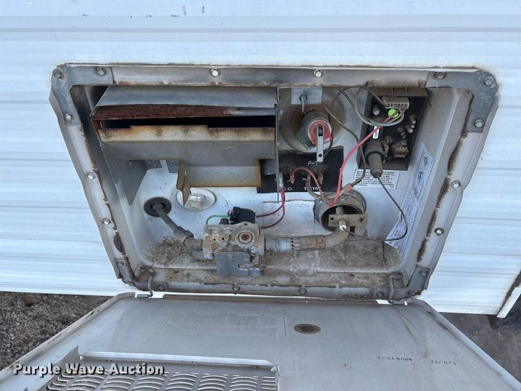 image for item ND9719 1997 Fleetwood 21L5B camper