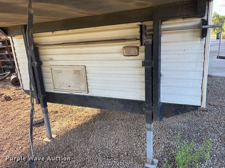 image for item ND9719 1997 Fleetwood 21L5B camper