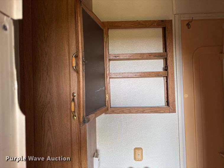 image for item ND9719 1997 Fleetwood 21L5B camper