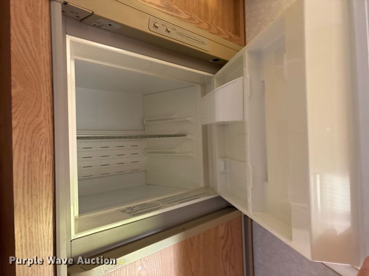 image for item ND9719 1997 Fleetwood 21L5B camper