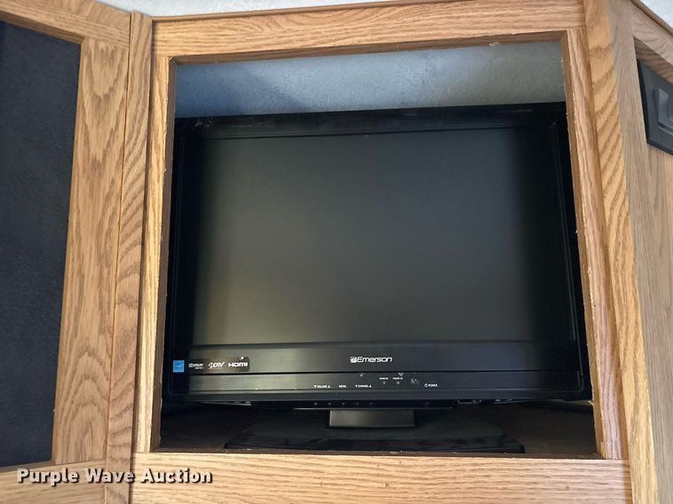 image for item ND9719 1997 Fleetwood 21L5B camper