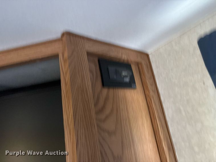 image for item ND9719 1997 Fleetwood 21L5B camper