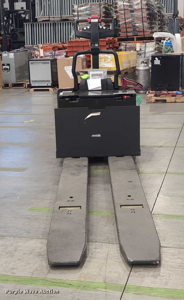 image for item ND9791 2023 Linde EWR40 pallet jack