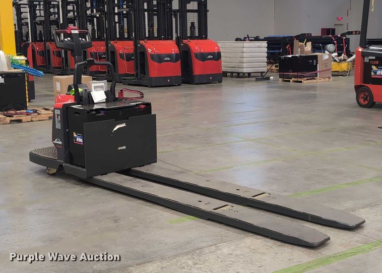 image for item ND9791 2023 Linde EWR40 pallet jack