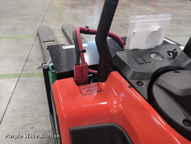 image for item ND9794 2023 Linde EWR40 pallet jack