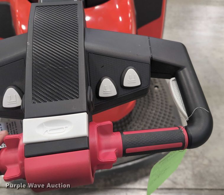 image for item ND9794 2023 Linde EWR40 pallet jack