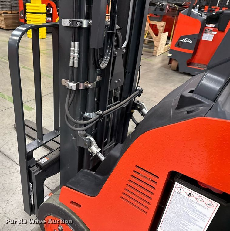 image for item ND9873 2023 Linde E18S forklift