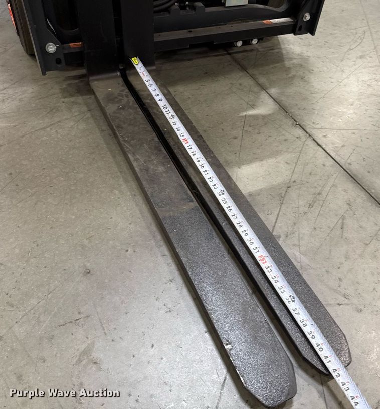 image for item ND9873 2023 Linde E18S forklift