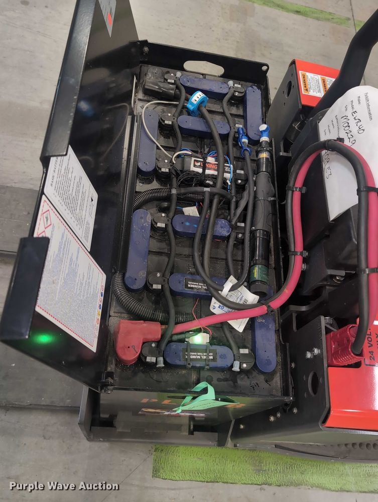 image for item ND9925 2023 Linde EWR40 pallet jack