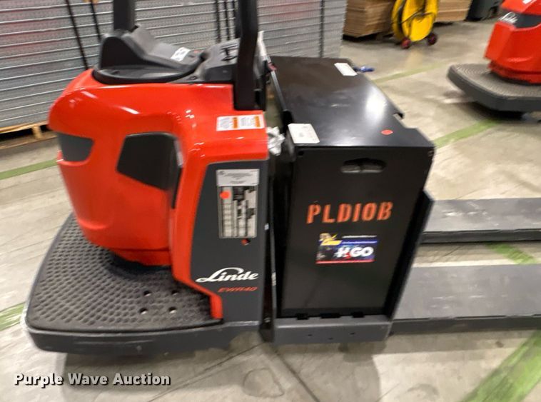 image for item ND9926 2023 Linde EWR40 pallet jack
