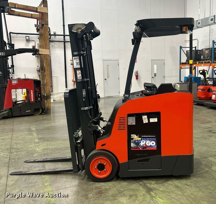 image for item ND9941 2023 Linde E18S forklift