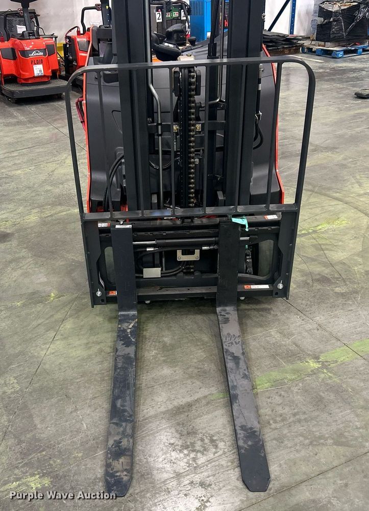 image for item ND9941 2023 Linde E18S forklift