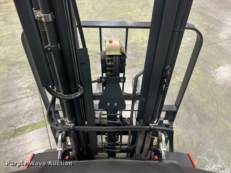 image for item ND9941 2023 Linde E18S forklift