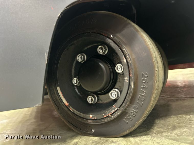 image for item ND9941 2023 Linde E18S forklift