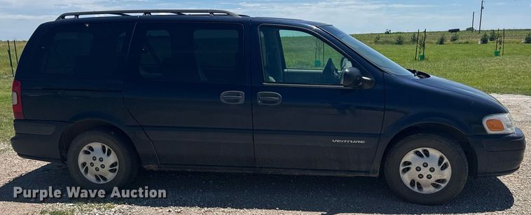 image for item NE9838 2000 Chevrolet Venture LS  van