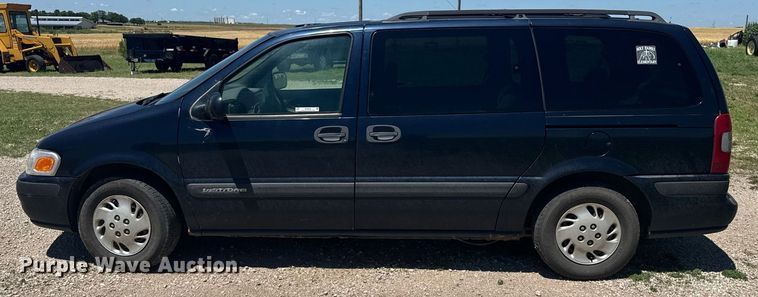 image for item NE9838 2000 Chevrolet Venture LS  van