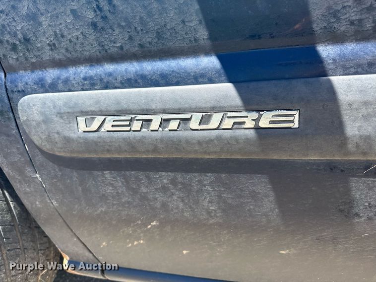 image for item NE9838 2000 Chevrolet Venture LS  van