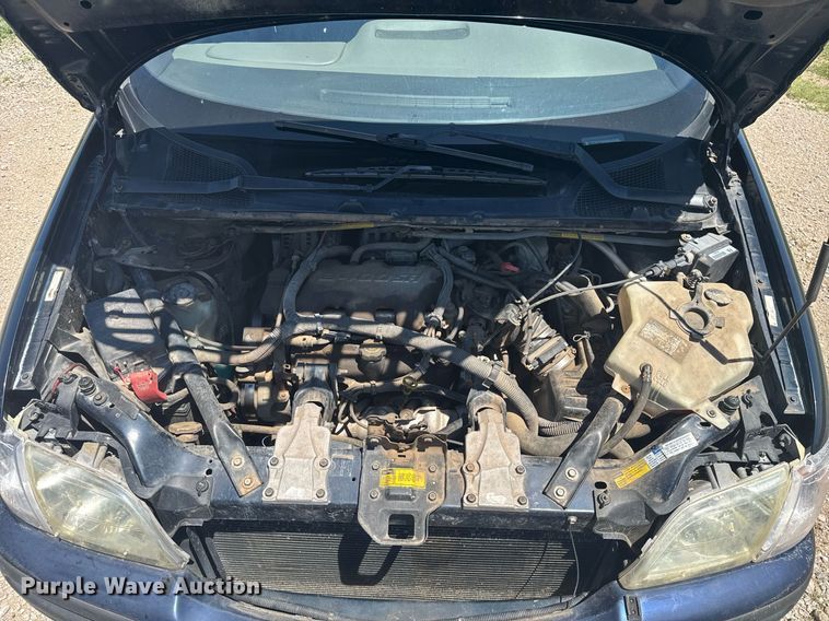 image for item NE9838 2000 Chevrolet Venture LS  van