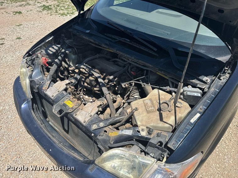 image for item NE9838 2000 Chevrolet Venture LS  van