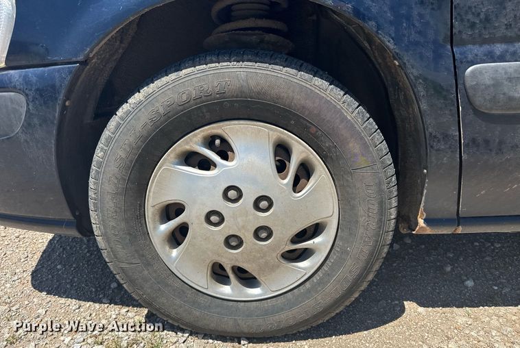 image for item NE9838 2000 Chevrolet Venture LS  van