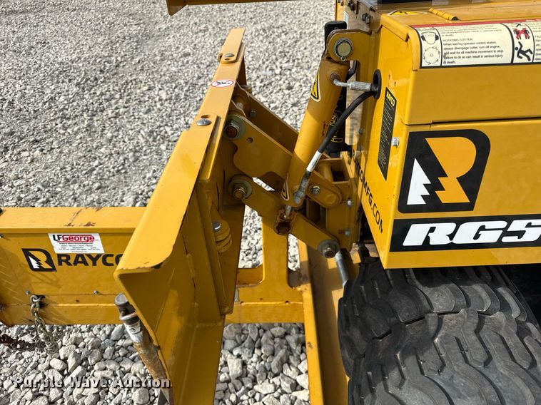 image for item YA0358 2021 Rayco RG55 stump grinder