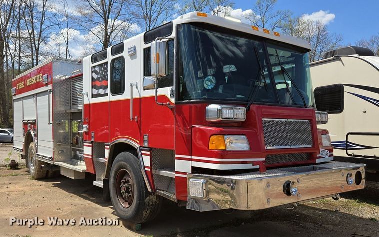 image for item YA0468 2000 Pierce pumper fire truck