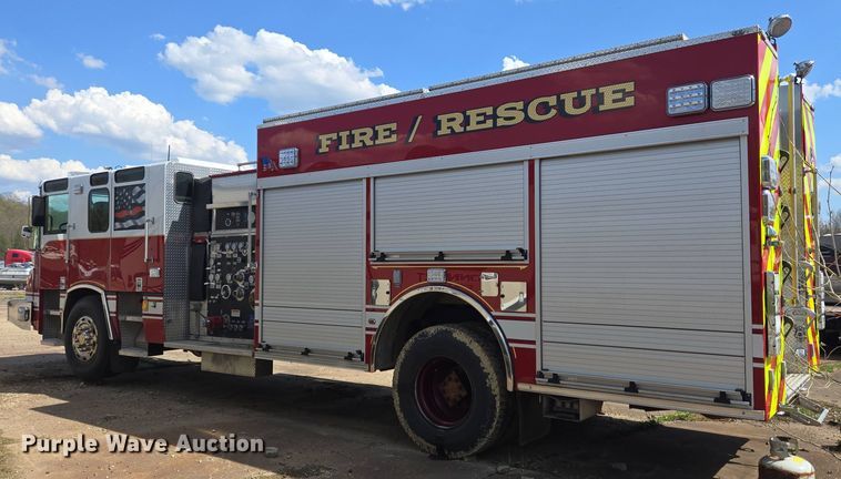 image for item YA0468 2000 Pierce pumper fire truck