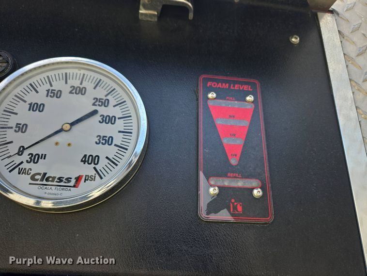 image for item YA0468 2000 Pierce pumper fire truck