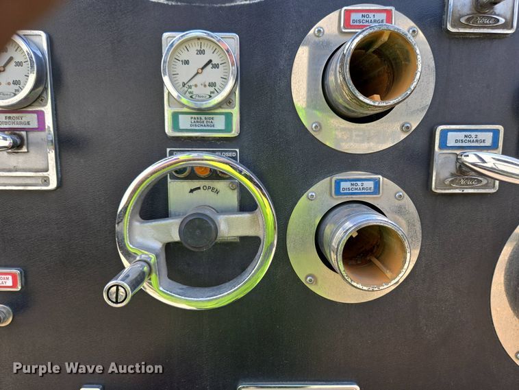 image for item YA0468 2000 Pierce pumper fire truck