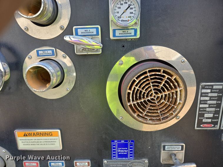 image for item YA0468 2000 Pierce pumper fire truck