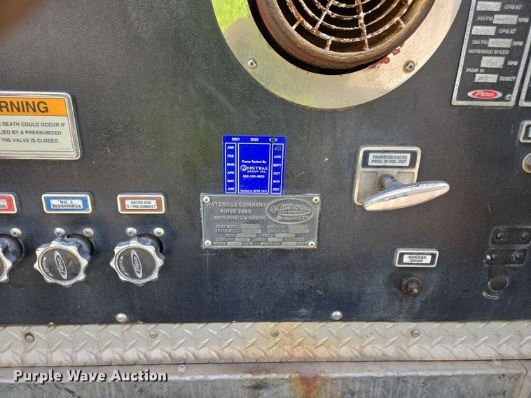 image for item YA0468 2000 Pierce pumper fire truck