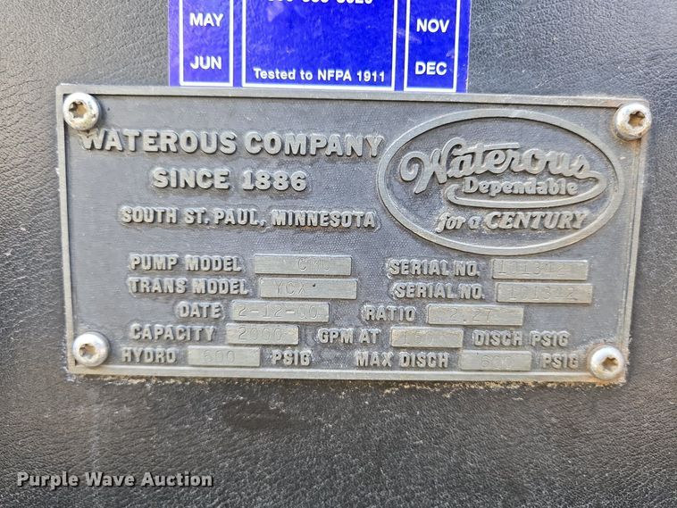 image for item YA0468 2000 Pierce pumper fire truck