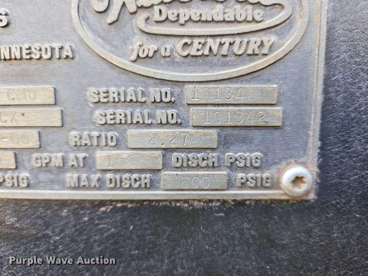 image for item YA0468 2000 Pierce pumper fire truck