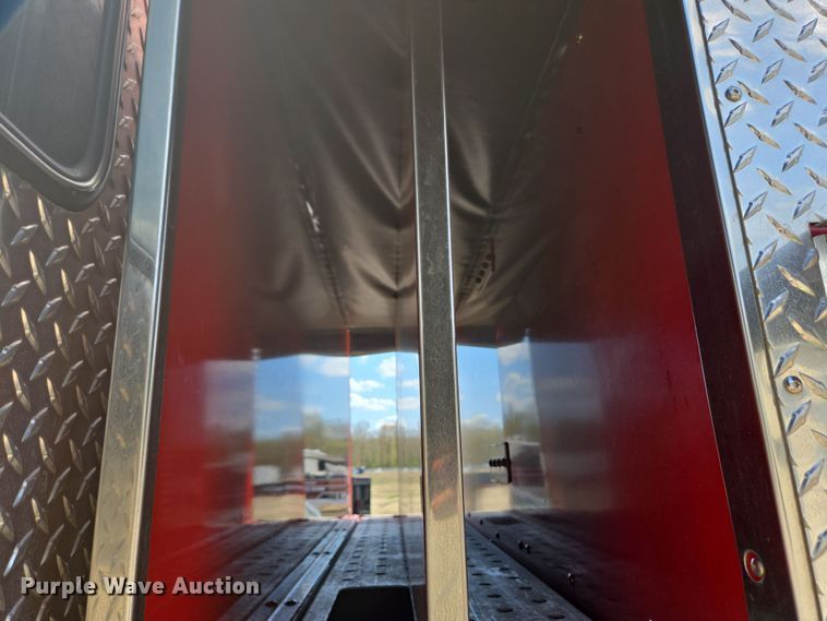 image for item YA0468 2000 Pierce pumper fire truck