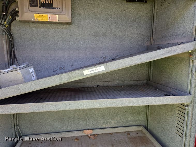 image for item YA0468 2000 Pierce pumper fire truck