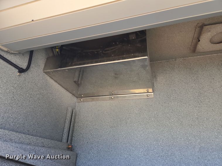 image for item YA0468 2000 Pierce pumper fire truck