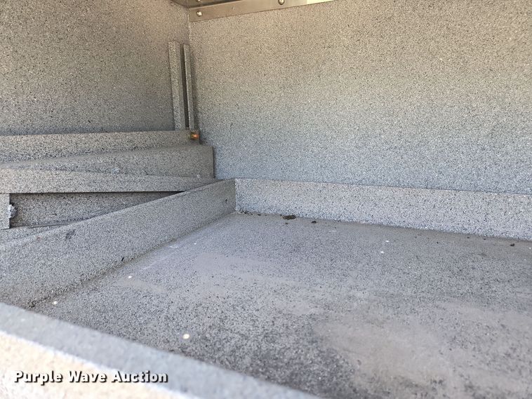 image for item YA0468 2000 Pierce pumper fire truck