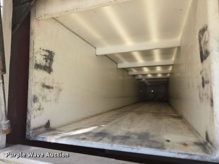 image for item YA0468 2000 Pierce pumper fire truck