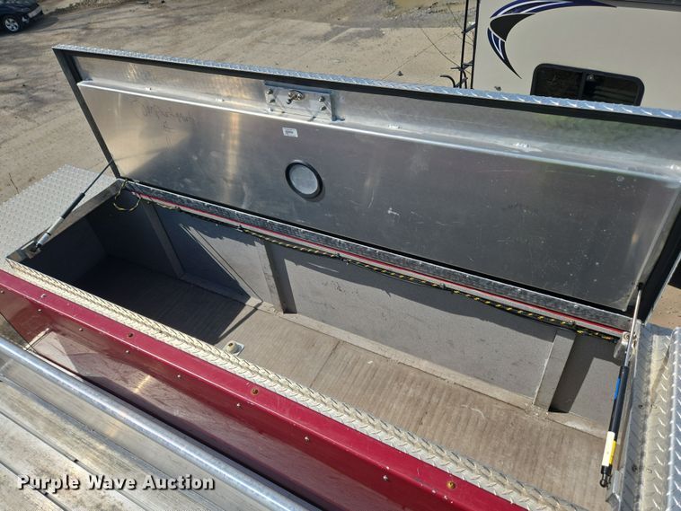 image for item YA0468 2000 Pierce pumper fire truck