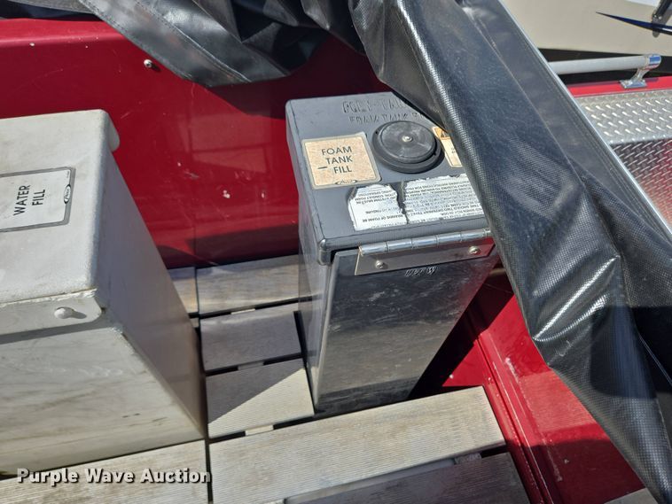 image for item YA0468 2000 Pierce pumper fire truck