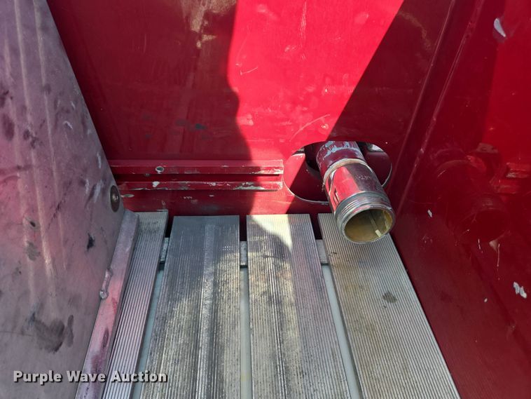 image for item YA0468 2000 Pierce pumper fire truck