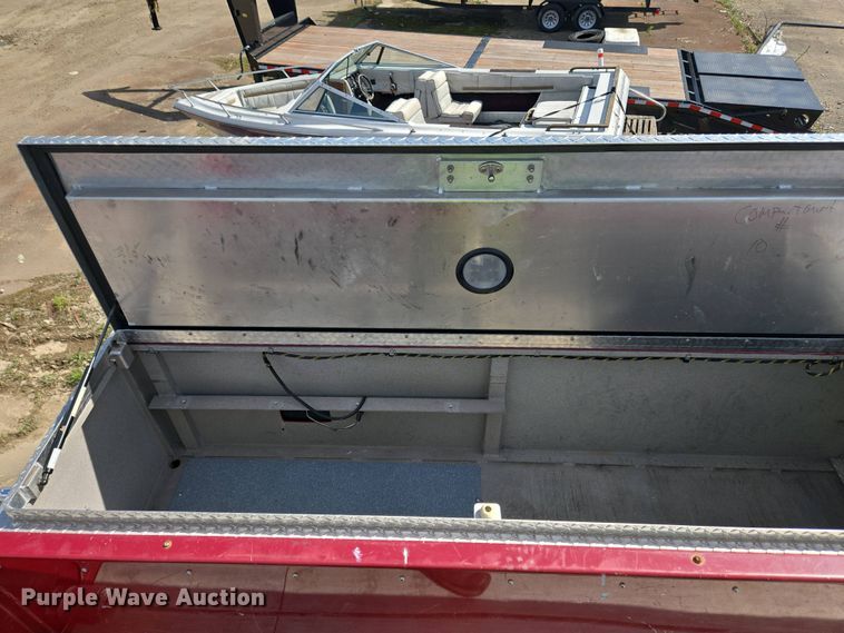 image for item YA0468 2000 Pierce pumper fire truck