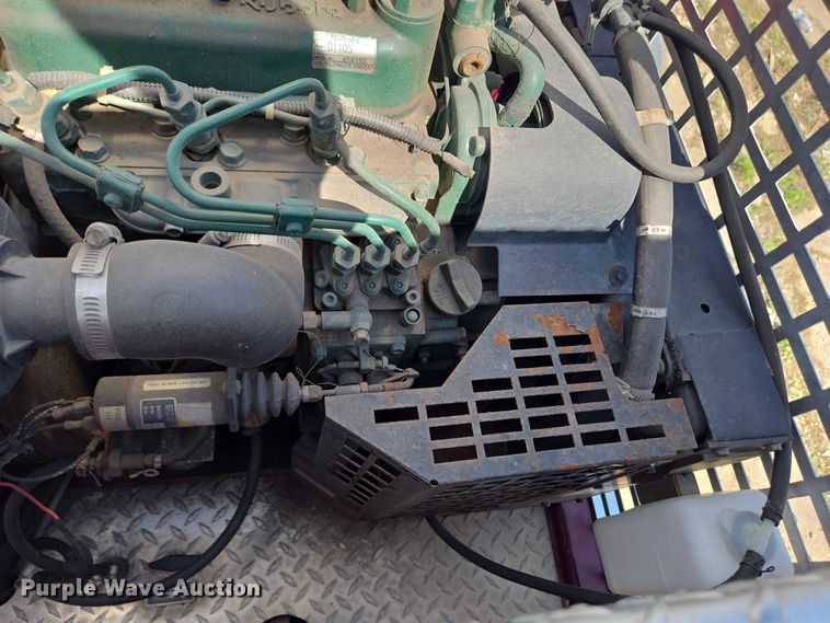 image for item YA0468 2000 Pierce pumper fire truck