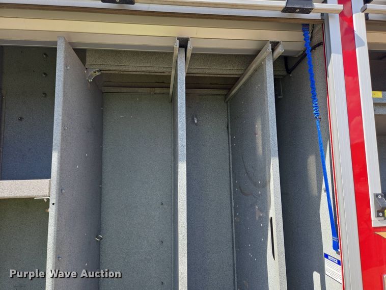 image for item YA0468 2000 Pierce pumper fire truck