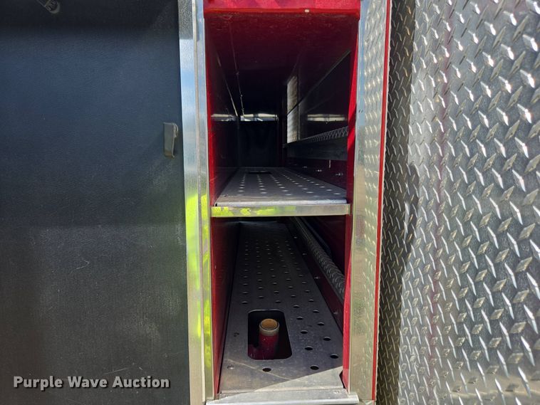 image for item YA0468 2000 Pierce pumper fire truck