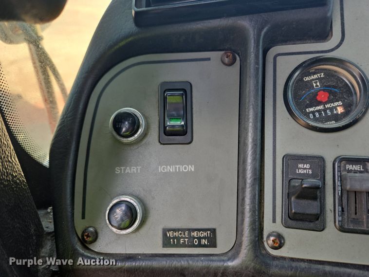 image for item YA0468 2000 Pierce pumper fire truck