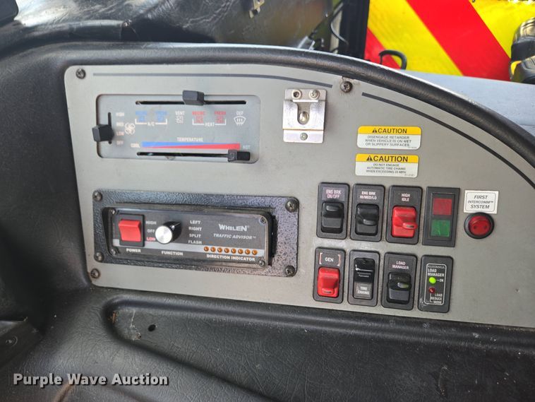 image for item YA0468 2000 Pierce pumper fire truck