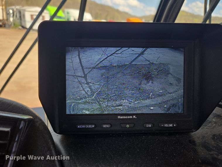 image for item YA0468 2000 Pierce pumper fire truck