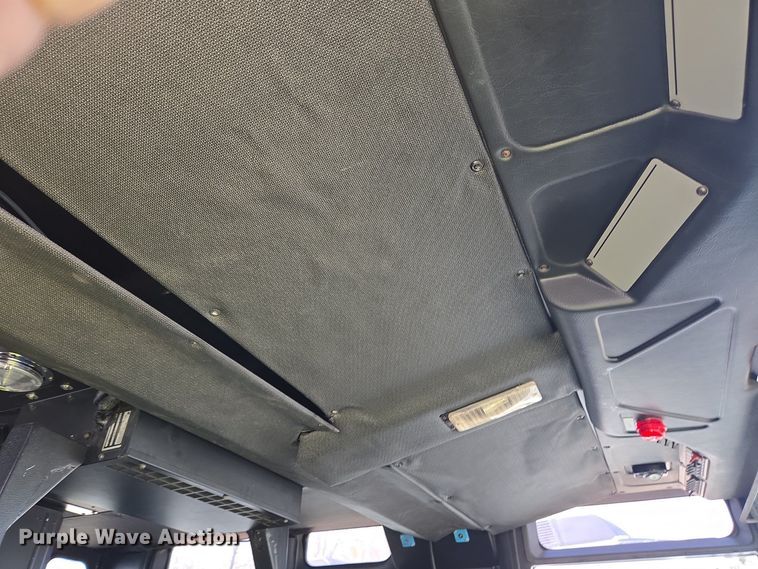 image for item YA0468 2000 Pierce pumper fire truck