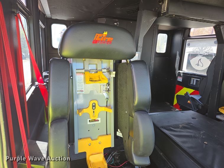 image for item YA0468 2000 Pierce pumper fire truck